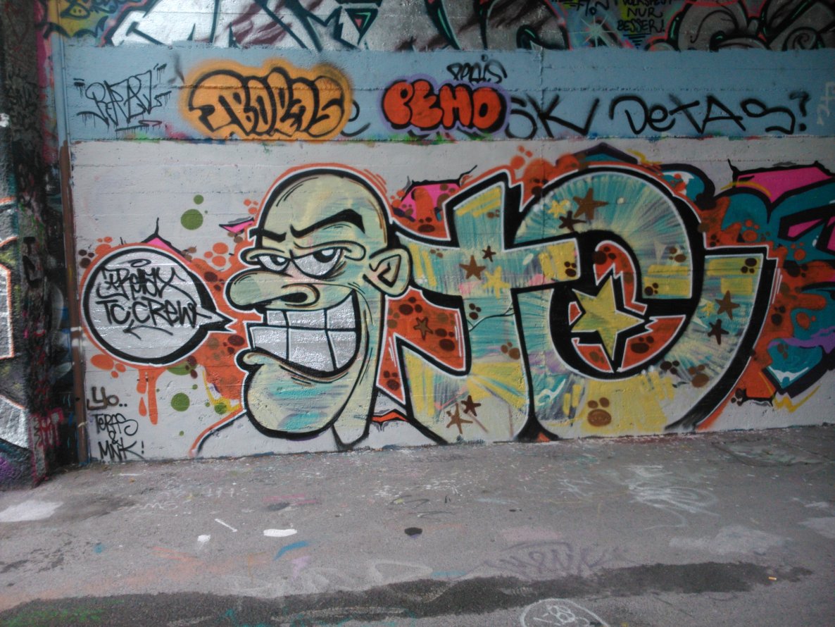 Graffiti Wall - Photo by Ghostwritter