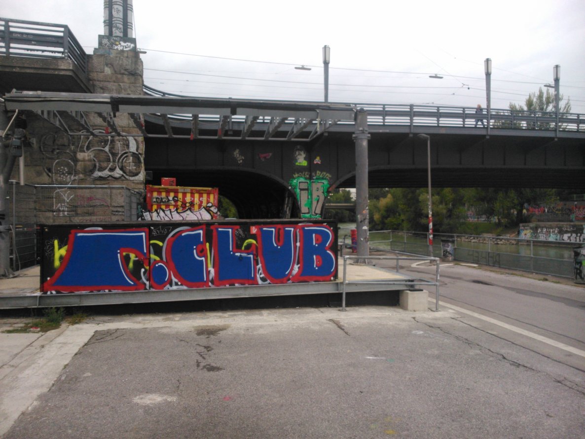 Graffiti Bombing - Photo by Ghostwritter