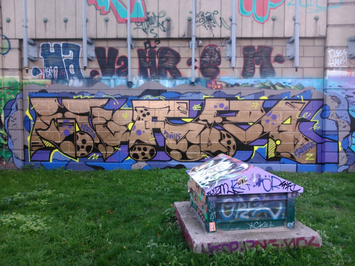 Graffiti Wall - Photo by Ghostwritter
