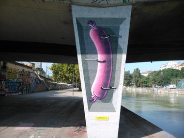 Graffiti Wall - Photo by Ghostwritter - HN, RX