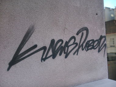 Graffiti Artwork - Photo by Ghostwritter