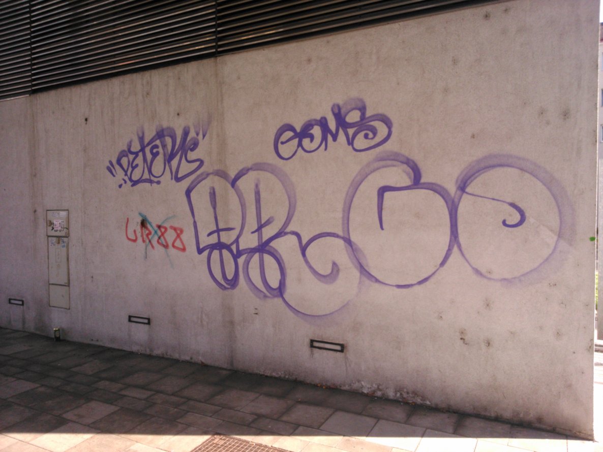 Graffiti Wall - Photo by Ghostwritter