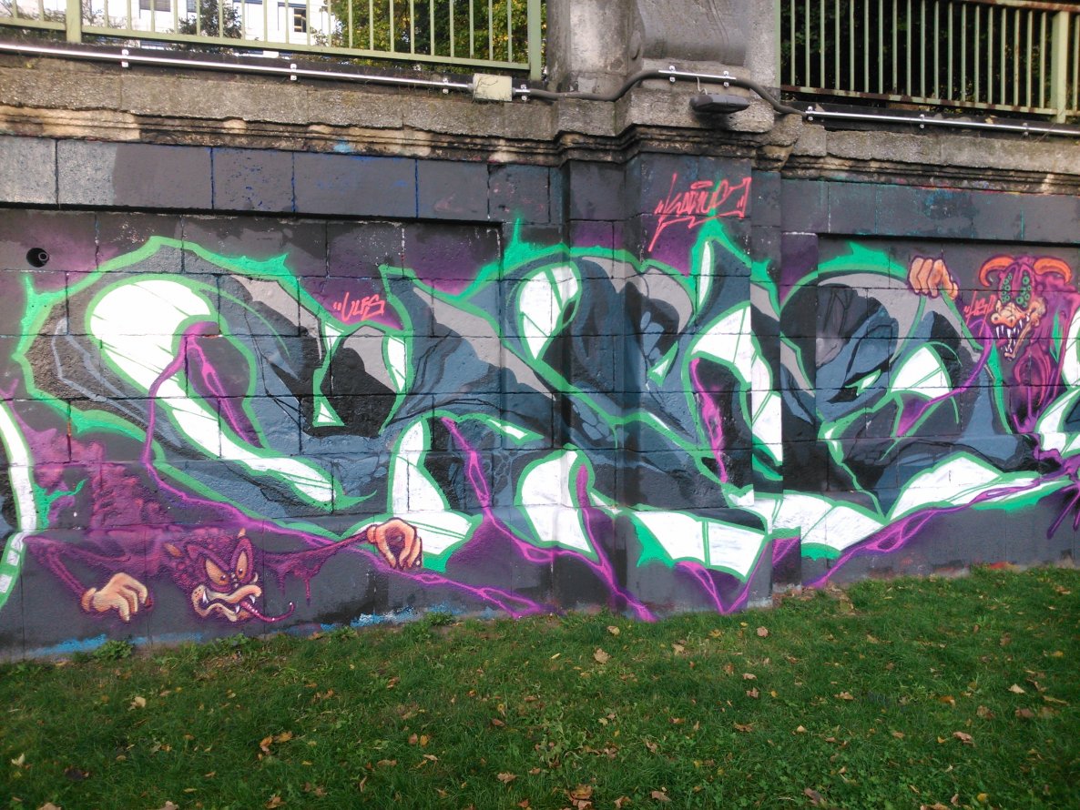 Graffiti Wall - Photo by Ghostwritter