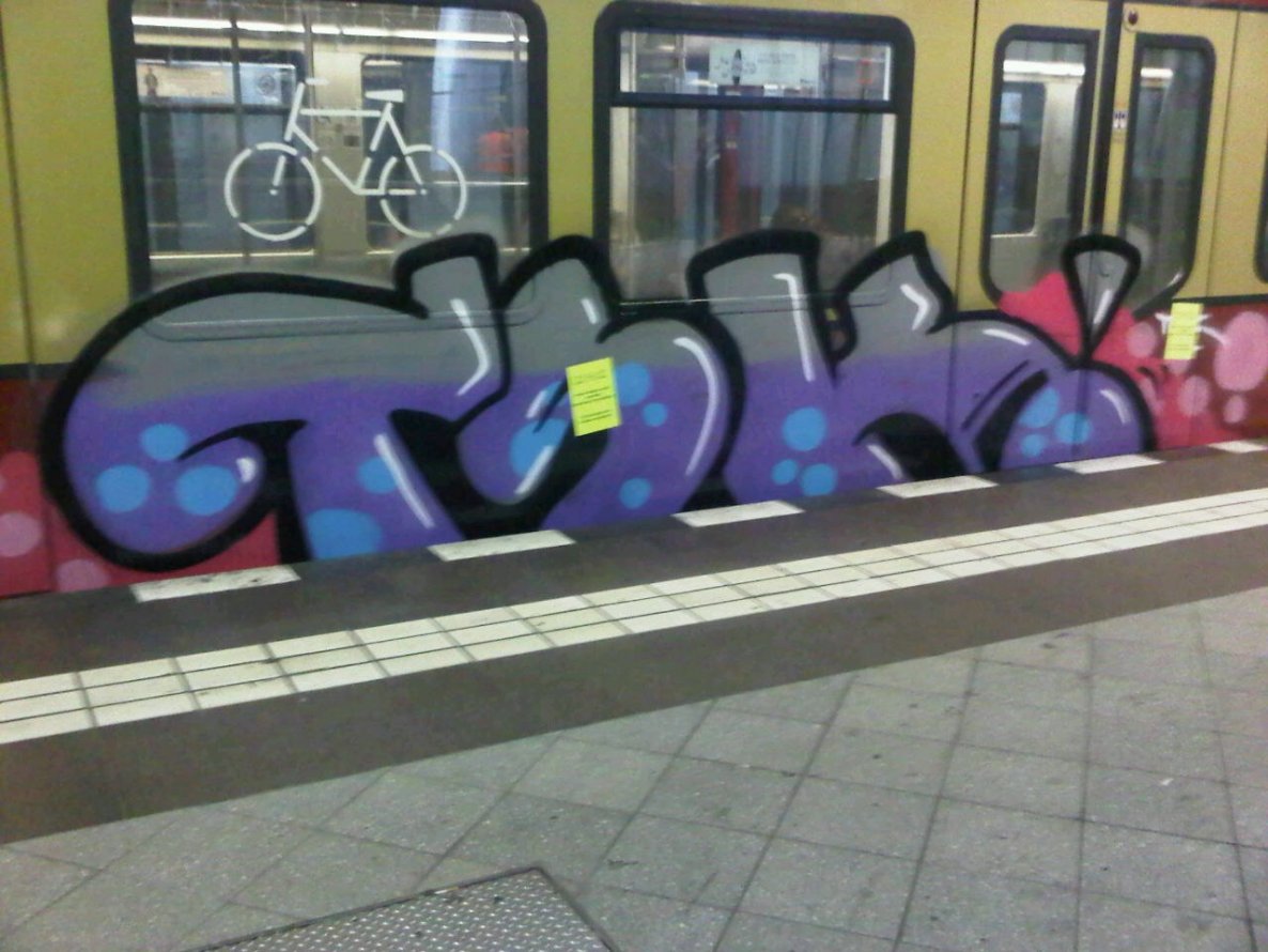 Graffiti Train - Photo by Ghostwritter