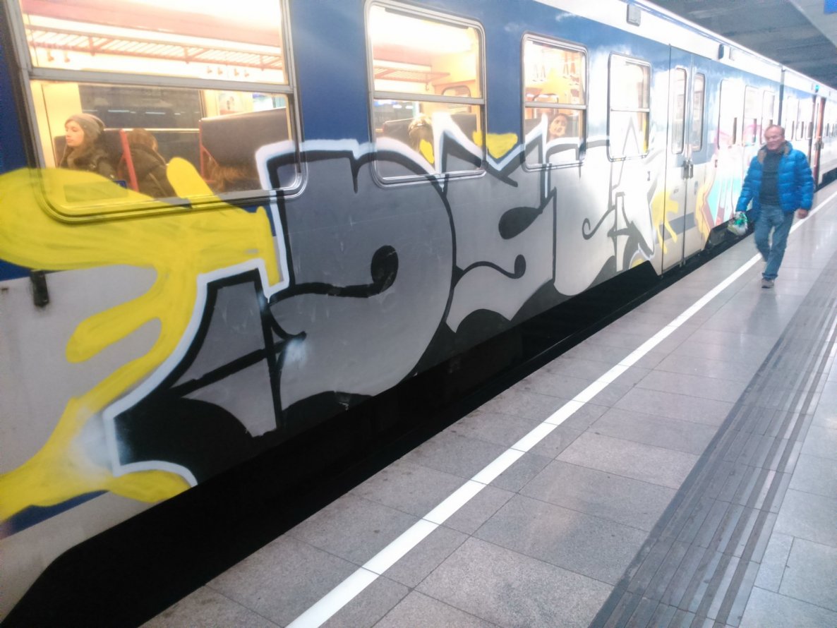 Graffiti Train - Photo by Ghostwritter