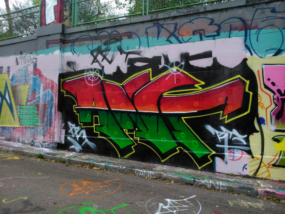 Graffiti Wall - Photo by Ghostwritter