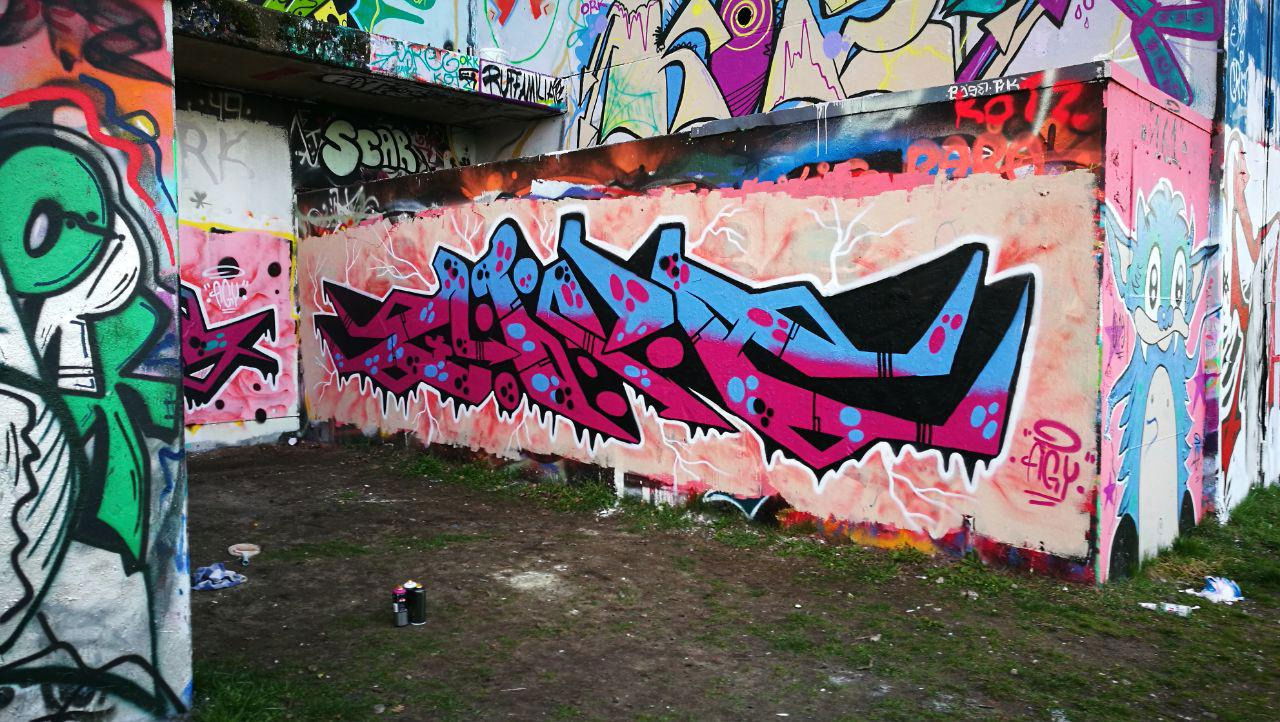 Graffiti Wall - Photo by GiRa