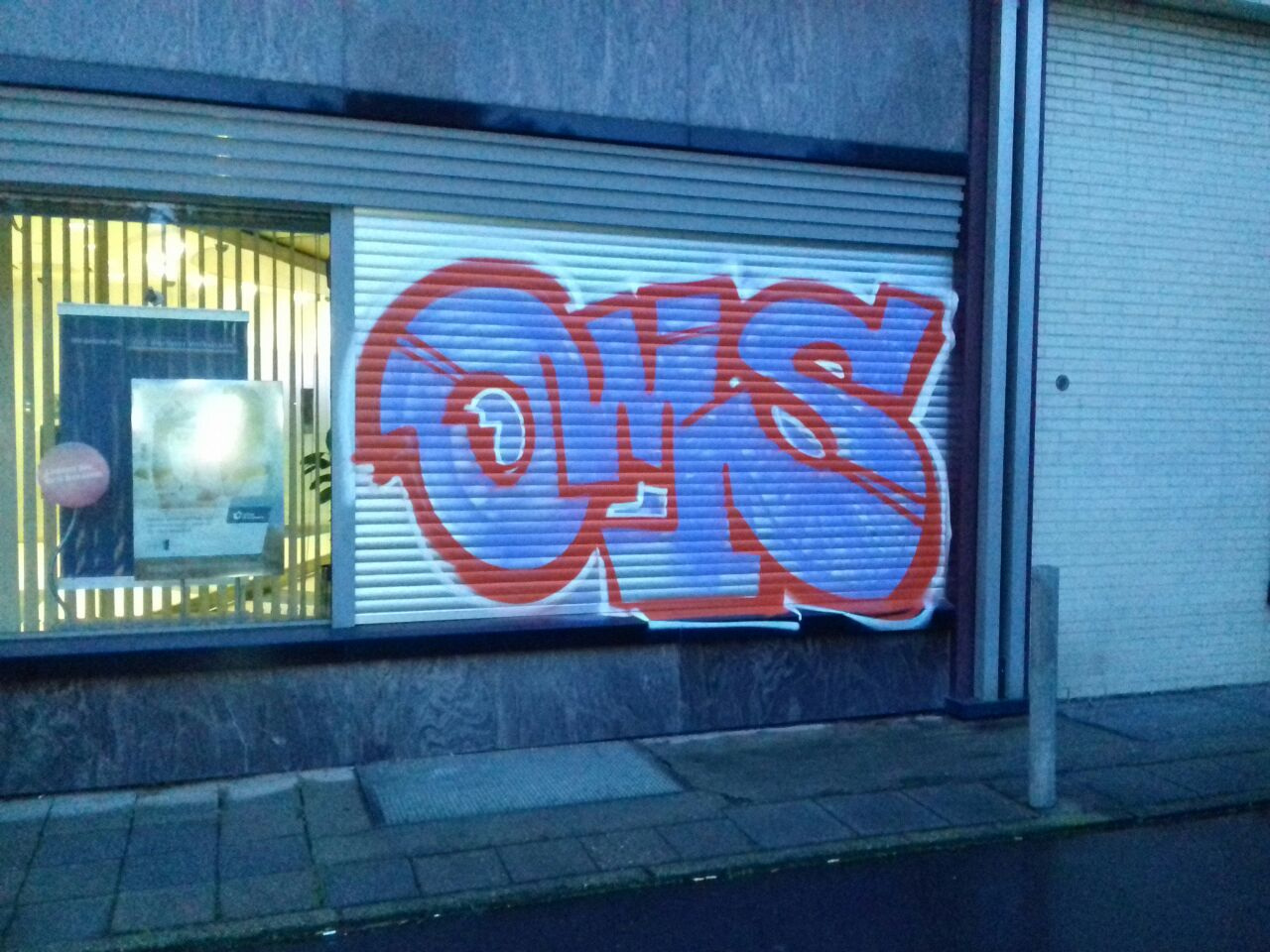 Graffiti Wall in Drehort - Photo by GiseOms - oms, OMS-Crew, OMS42 (2016)