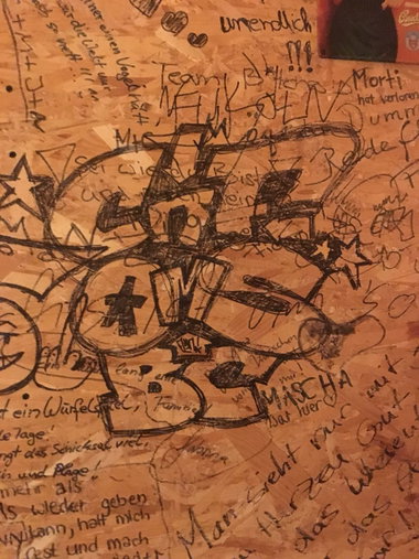 Graffiti in Drehort - Photo by GiseOms - oms, OMS-Crew, OMS42 (2016)