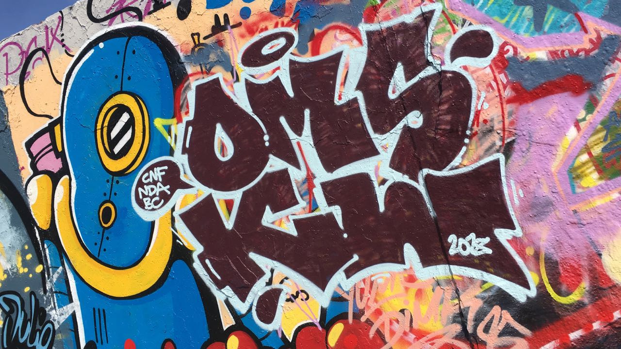 Graffiti Bombing in Drehort - Photo by GiseOms - OMS, gise, giseone (2017)
