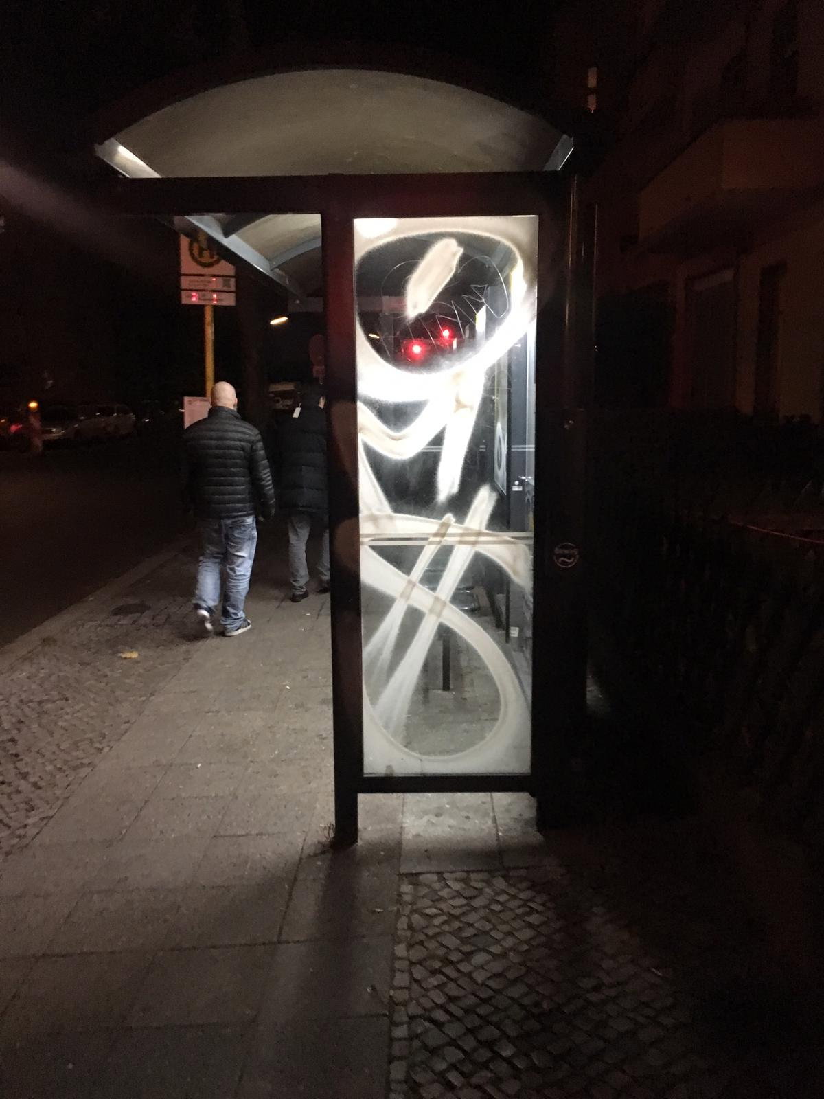 Graffiti Bombing in Drehort - Photo by GiseOms - oms, omscrew, oms42 (2017)