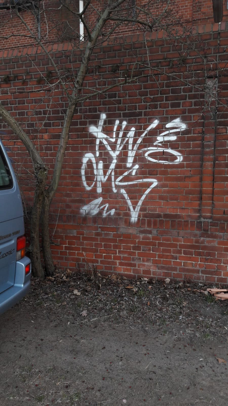 Graffiti Bombing in Drehort - Photo by GiseOms - oms, omscrew, oms42 (2017)