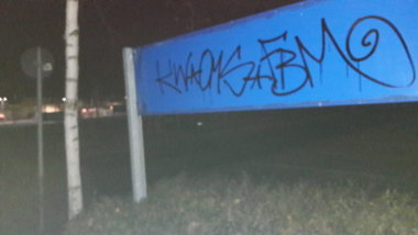 Graffiti Bombing in Drehort - Photo by GiseOms - oms, omscrew, oms42 (2018)