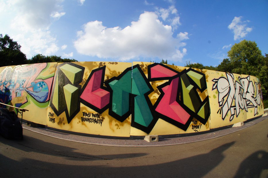 Graffiti Wall in Brunswick - Photo by Glaze - Graffit, Glaze., Hamburg (2013)
