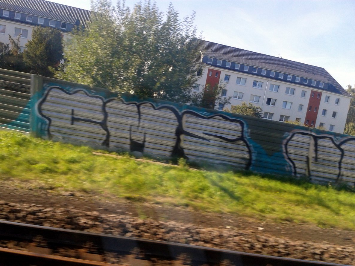 Graffiti Bombing - Photo by Goal1312 - cms, nams (2013)