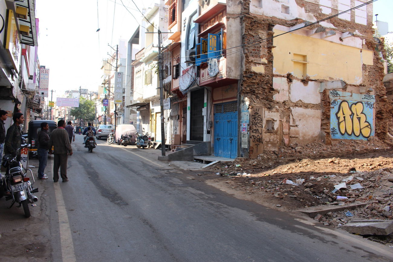 Graffiti Wall in Udaipur - Photo by GoldenBrownS - AR, AR´S, GBS (2015)