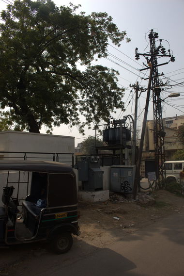 Graffiti Bombing in Jodhpur - Photo by GoldenBrownS - India, GBS, STreet (2014)