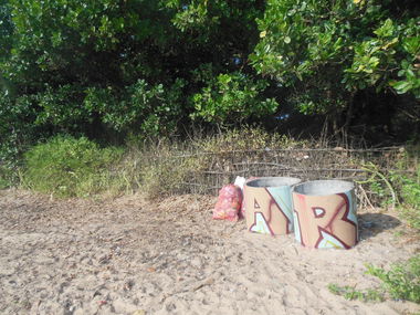 Graffiti Wall in Indien - Photo by GoldenBrownS - GBS, AR, AR´S