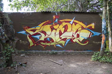 Graffiti Wall - Photo by Goodfellaz - Dies