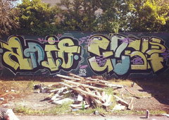 Graffiti Wall in United Kingdom - Photo by Gosh - FTB