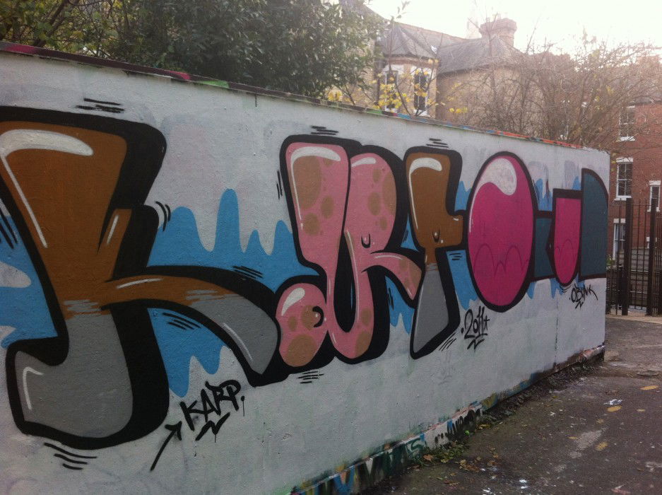 Graffiti Wall in Bournemouth - Photo by Gosh - FTB, CB, GXR