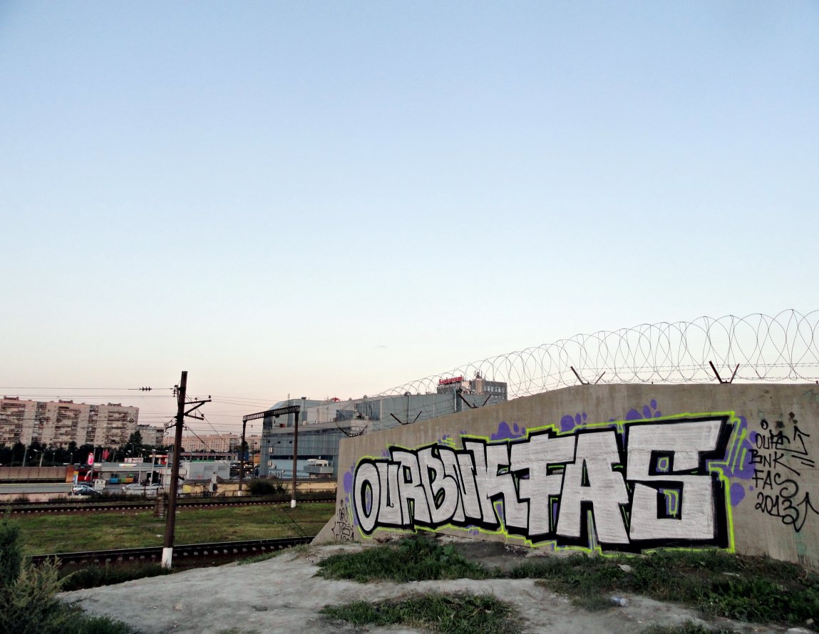 Graffiti Bombing - Photo by Graf - OurBnkFas (2013)
