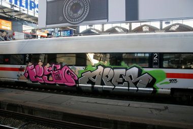 Graffiti Train in Hamburg - Photo by GraffFreak - Aper, Fisso