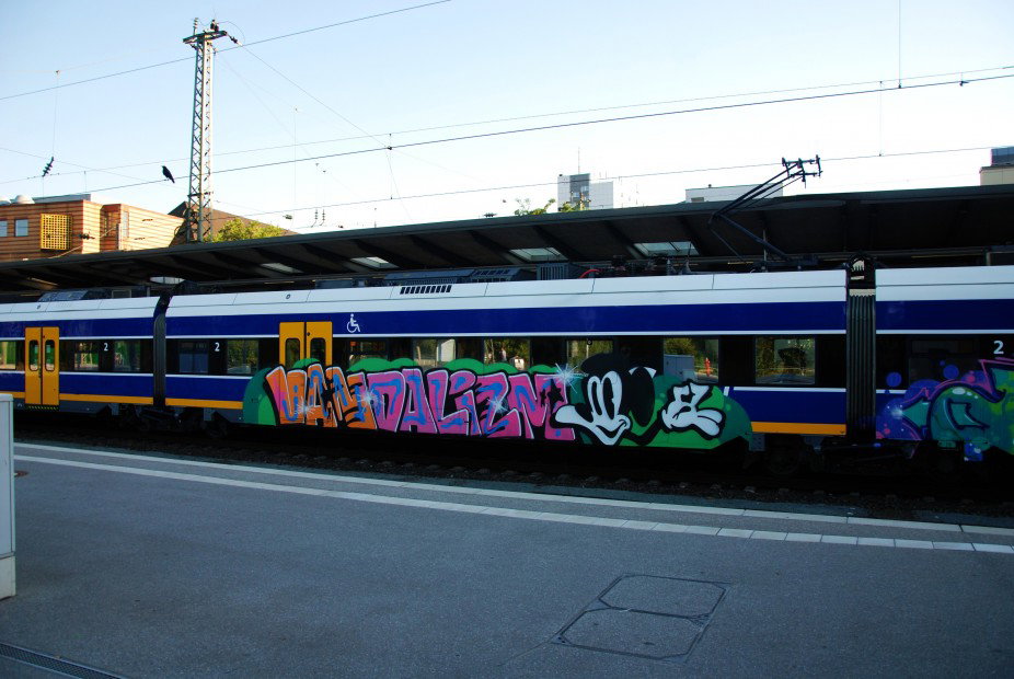 Graffiti Train in Hamburg - Photo by GraffFreak - Sho2 (2013)