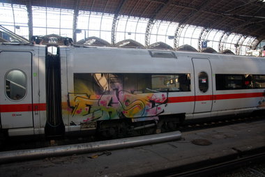 Graffiti Train in Hamburg - Photo by GraffFreak (2013)