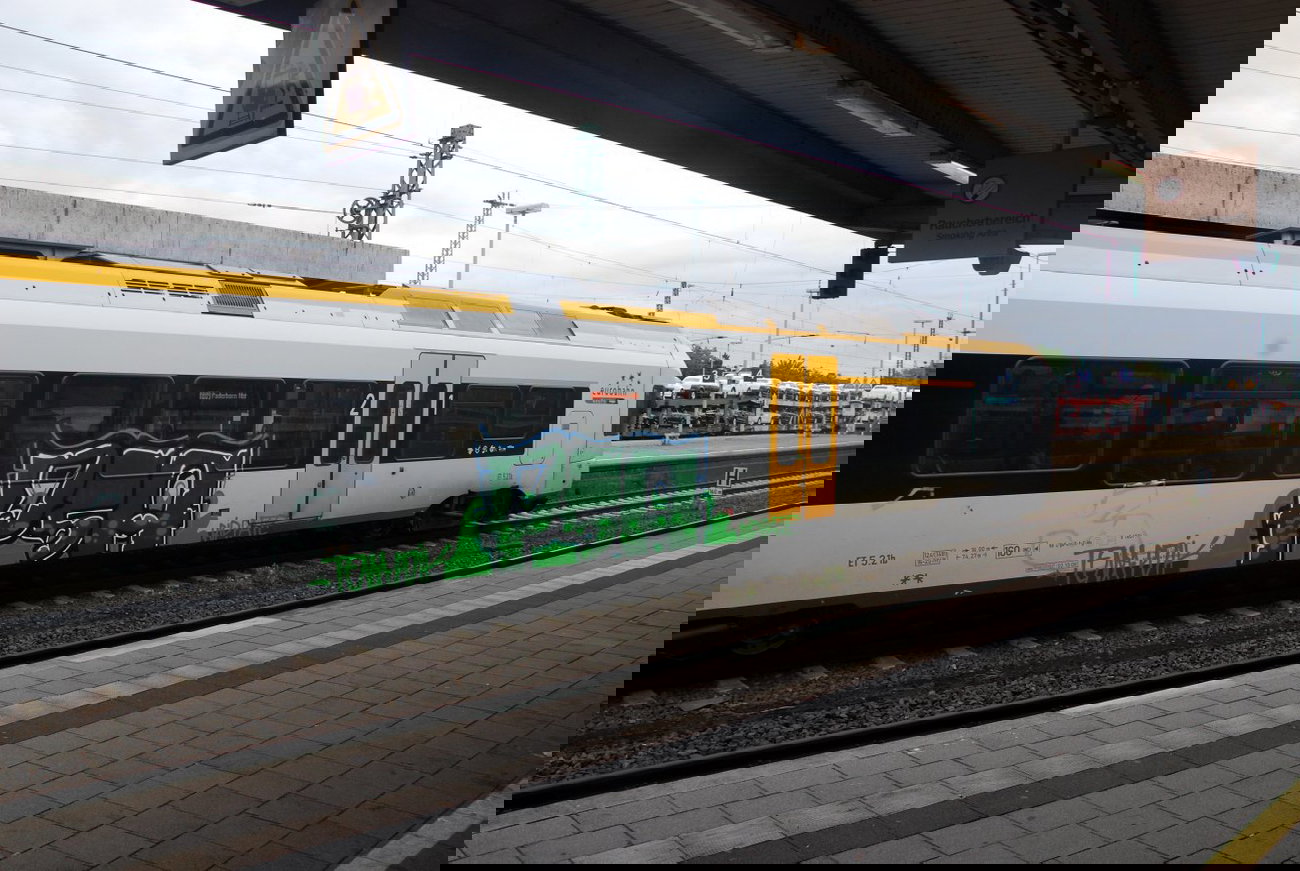 Graffiti Train - Photo by GraffFreak (2013)