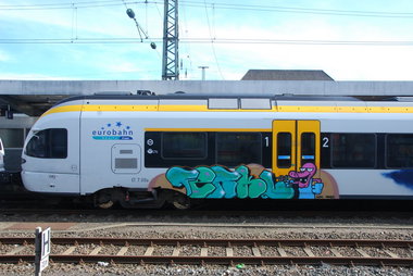 Graffiti Train - Photo by GraffFreak (2013)