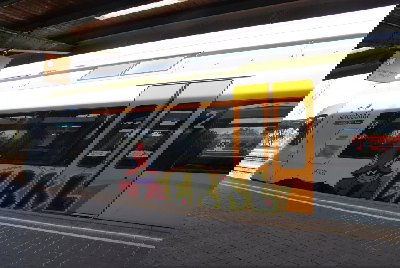 Graffiti Train - Photo by GraffFreak (2013)