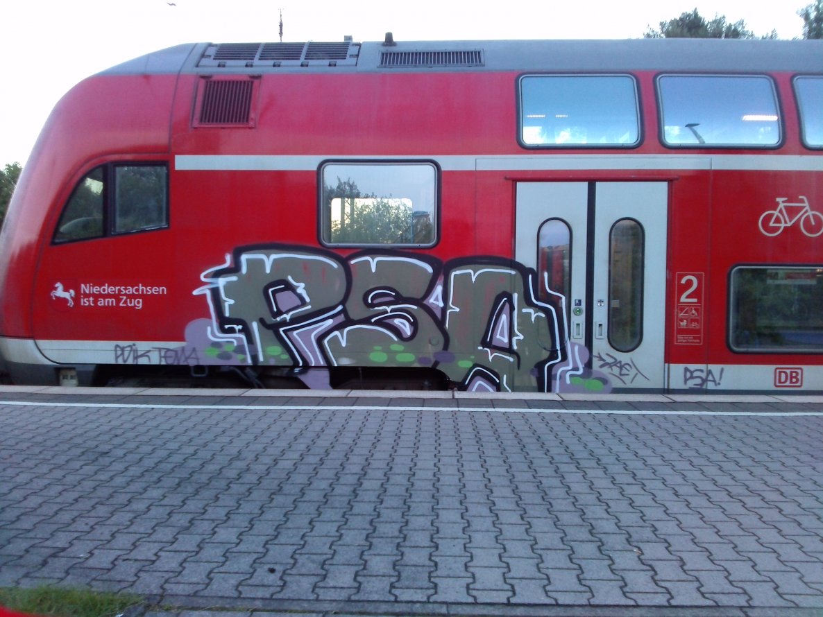 Graffiti Train - Photo by GraffFreak (2013)