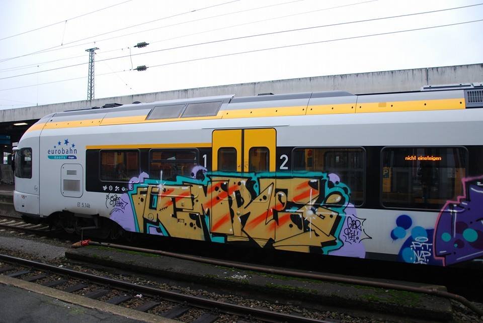 Graffiti Train - Photo by GraffFreak (2013)