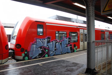 Graffiti Train - Photo by GraffFreak (2013)