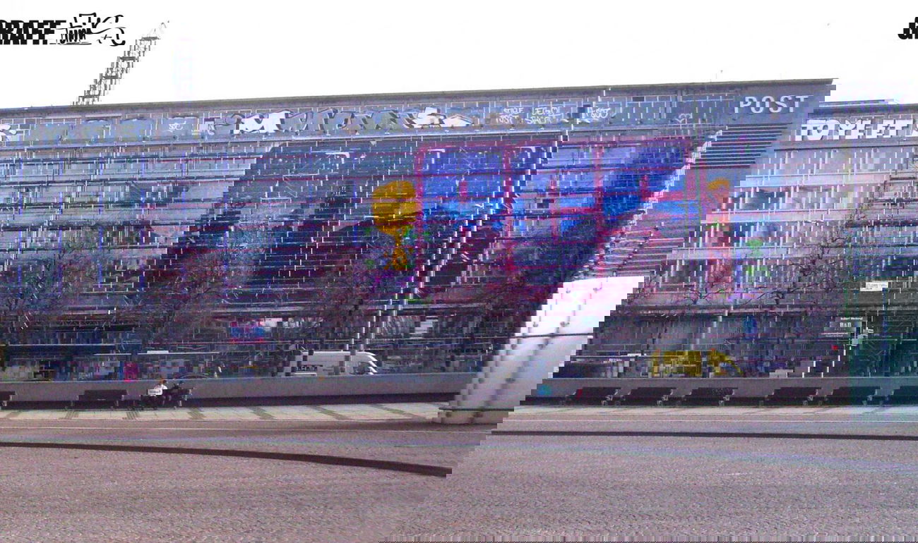 Graffiti Bombing - Photo by GraffFunk