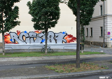 Graffiti Bombing - Photo by GraffFunk - leipzig, rcs, radials