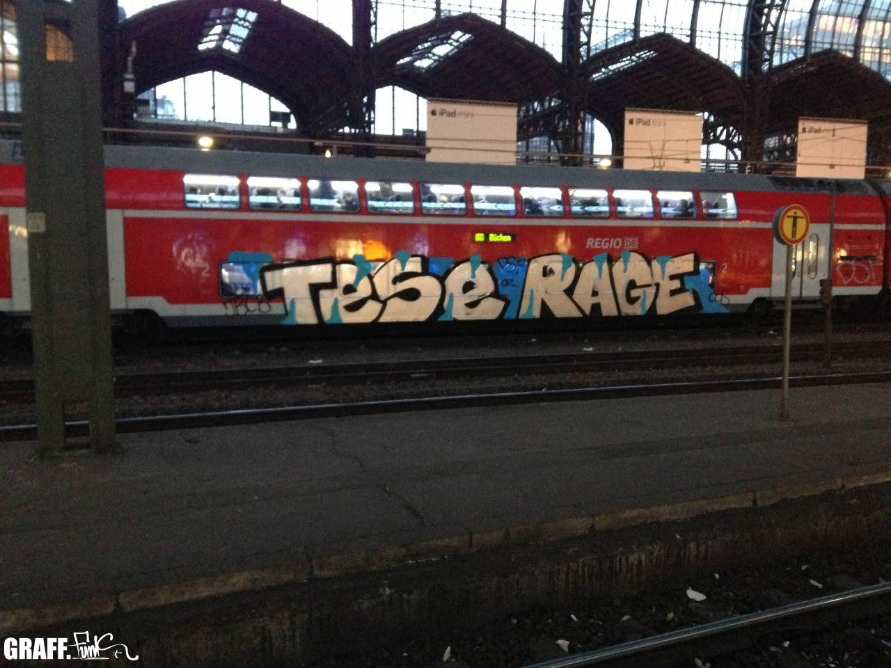 Graffiti Train - Photo by GraffFunk - tese, rage
