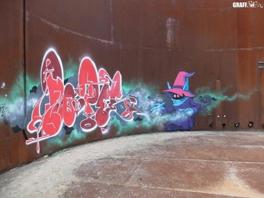 Graffiti Wall - Photo by GraffFunk - dopes