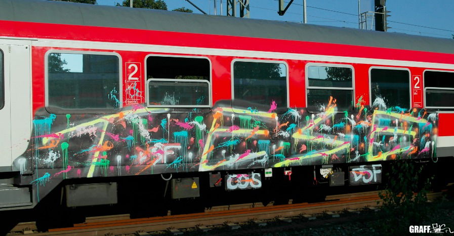 Graffiti Train - Photo by GraffFunk - dsf, tese