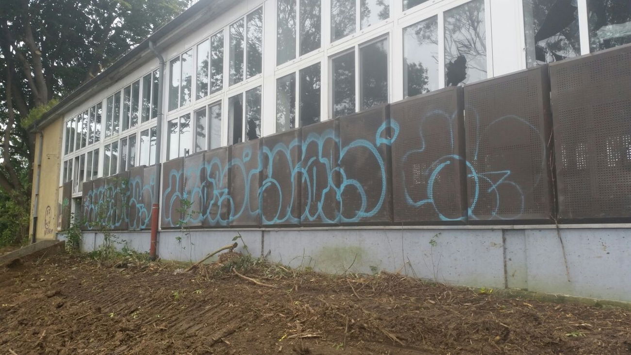 Graffiti Wall - Photo by GraffSoest - Solar