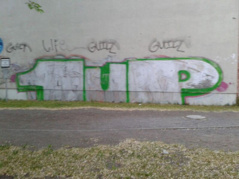 Graffiti Bombing - Photo by GraffSoest - 1UP, Berlin, oneunitedpowercrew (2013)