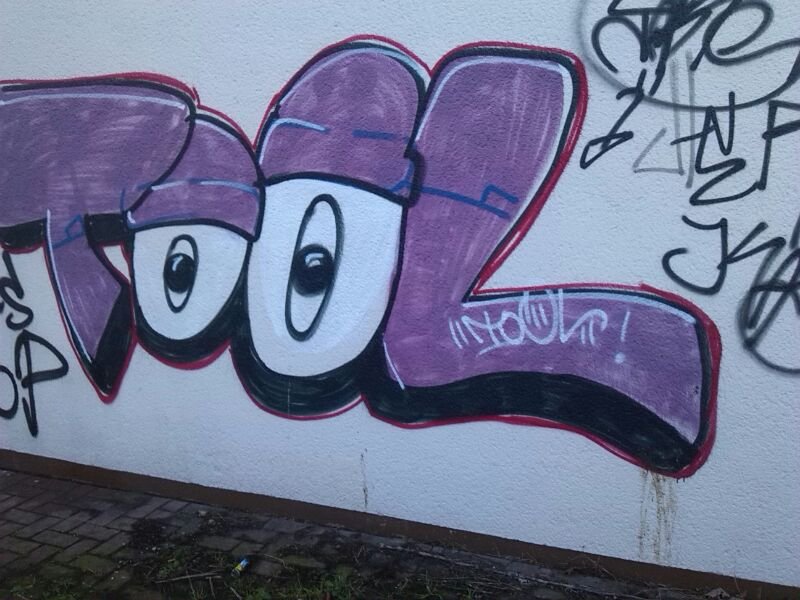 Graffiti Bombing - Photo by GraffSoest - Tool (201?)