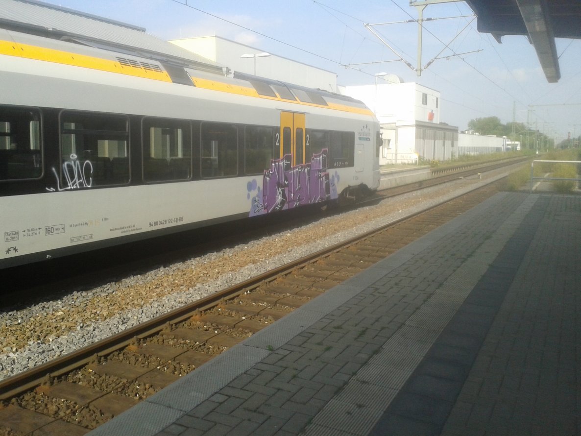 Graffiti Wall - Photo by GraffSoest - rue (2014)