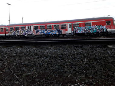Graffiti Train - Photo by GraffSoest - trasher, trash