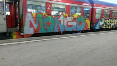 Graffiti Train - Photo by GraffSoest - Mongo