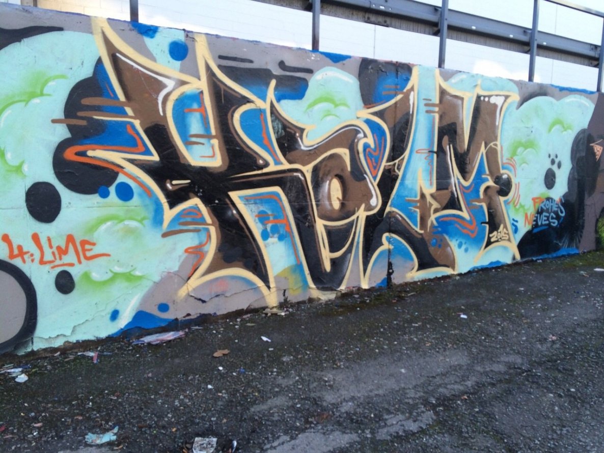 Graffiti Wall - Photo by GraffSoest - Kalm