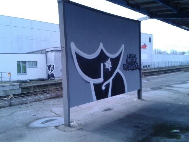 Graffiti Bombing - Photo by GraffSoest