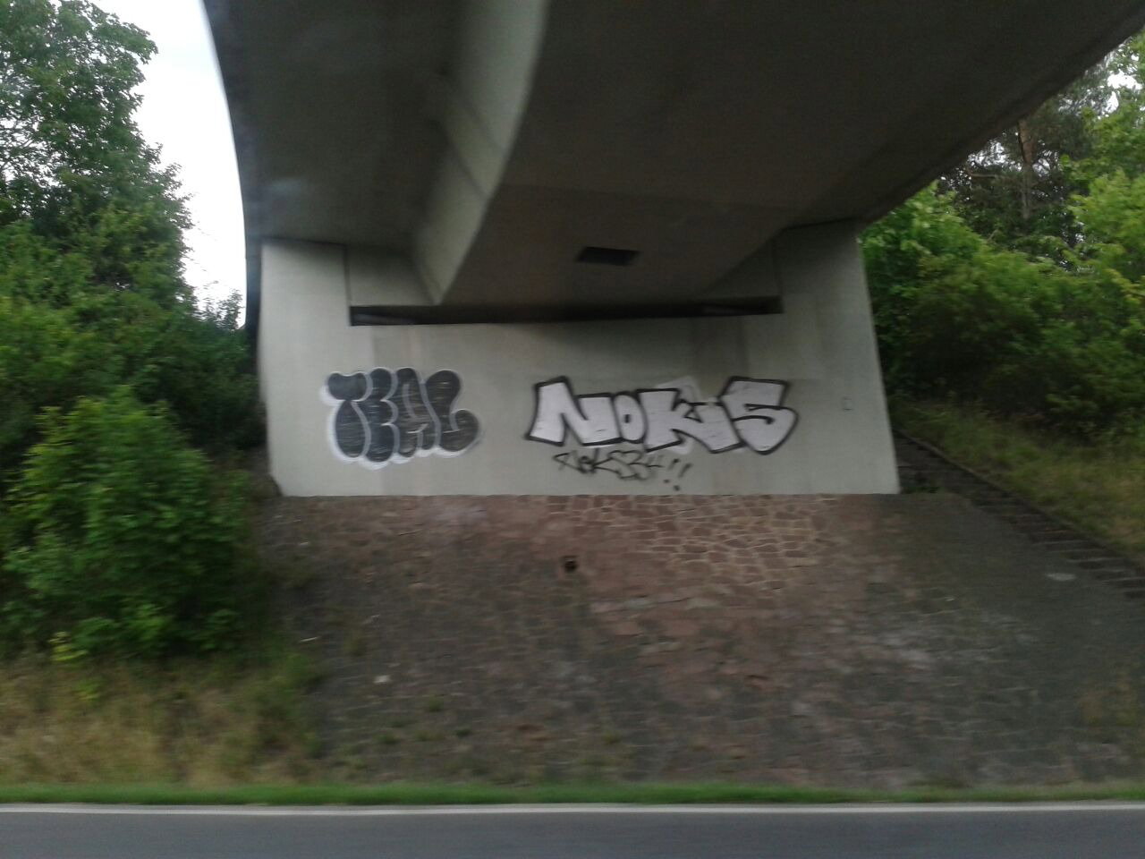 Graffiti Wall - Photo by GraffSoest - teal, noks