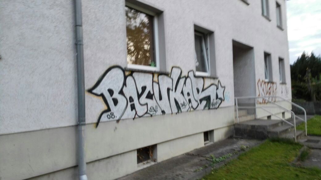 Graffiti Wall in Berlin - Photo by GraffSoest - Bazukar